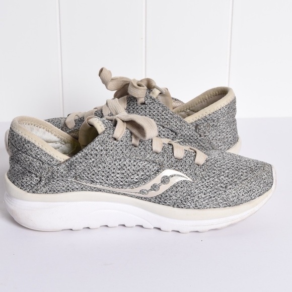 Saucony Women’s Kinetarelar, Gray and Cream Sneakers, size 8 - Picture 5 of 10